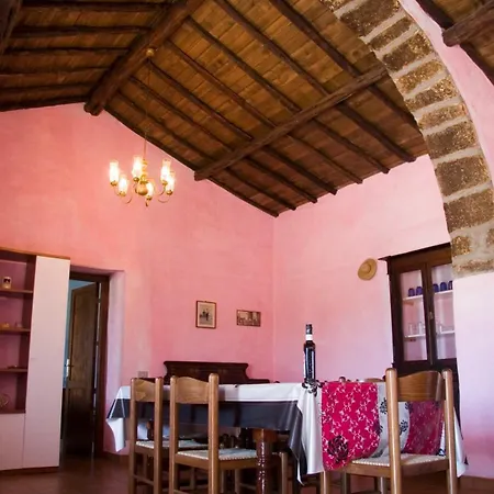Antico Stazzo Gallurese Lu Capitanu *